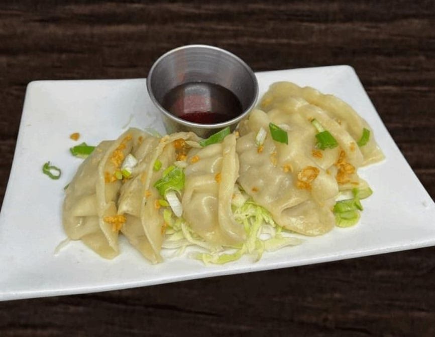 Makin Thai & Sushi by null