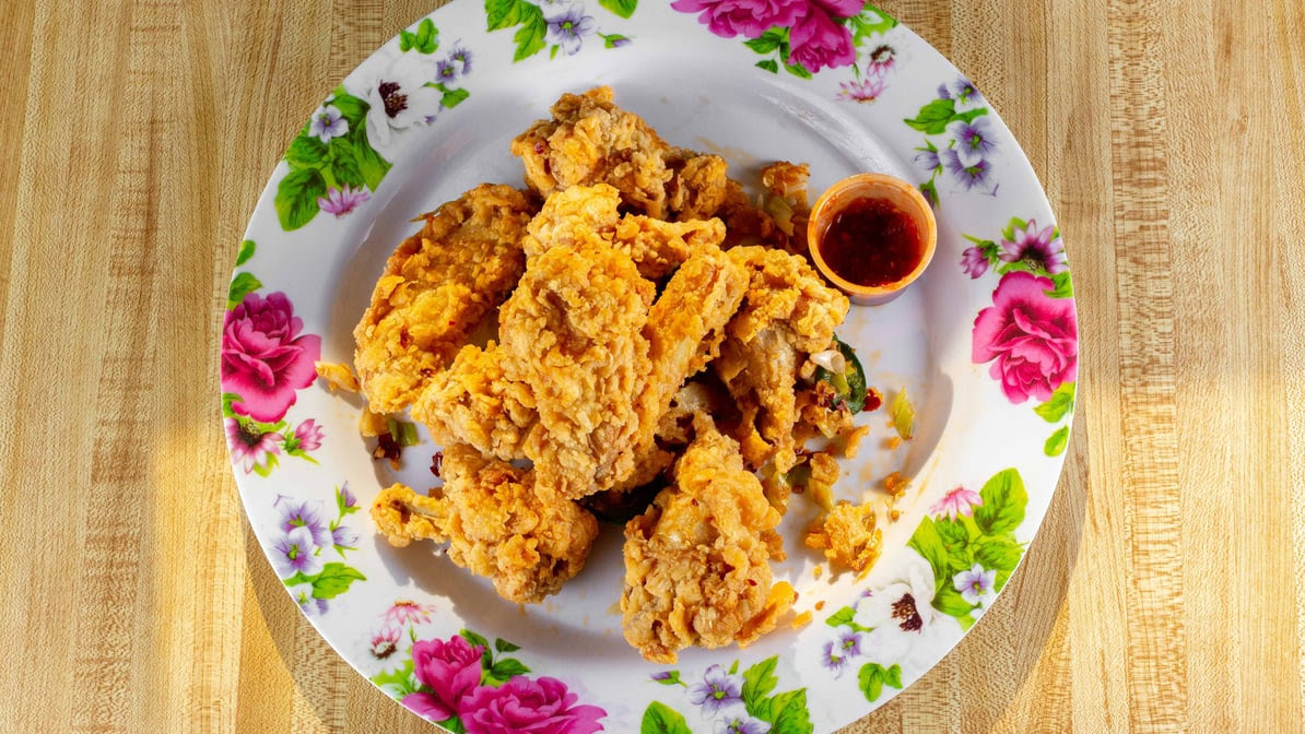 Charlie Chan's Restaurant by null