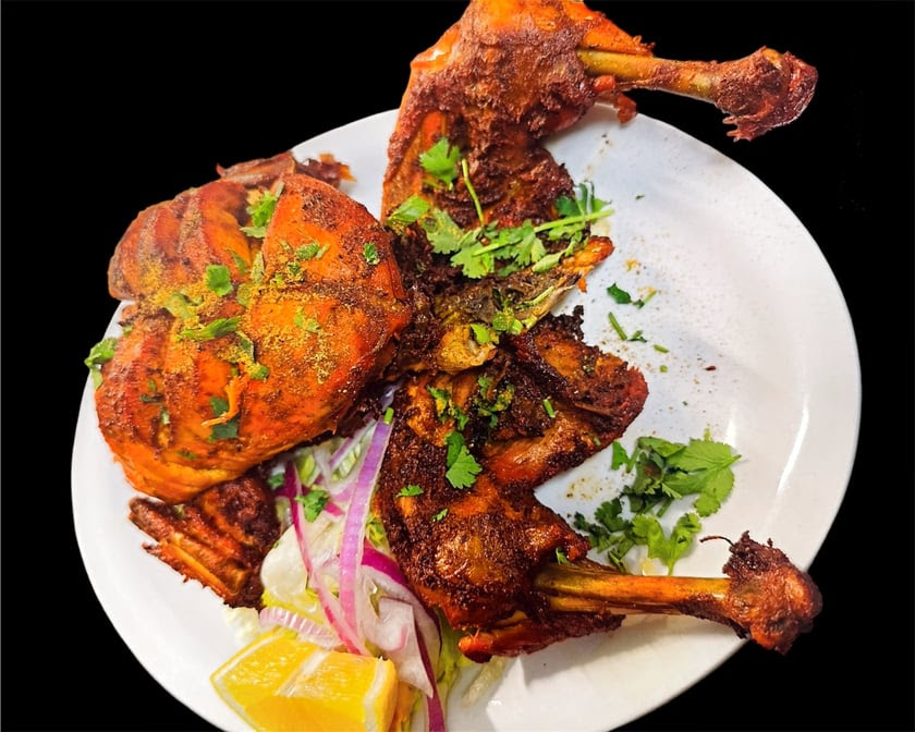 786 Restaurant Halal by null