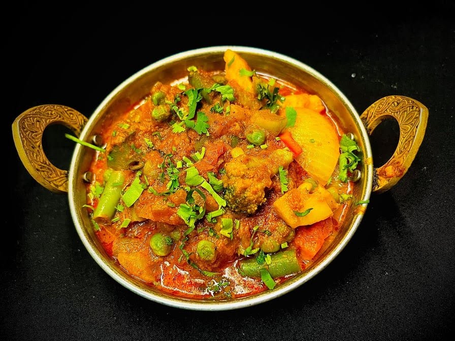 Bay Leaf Indian Cuisine - Restaurant photo 3