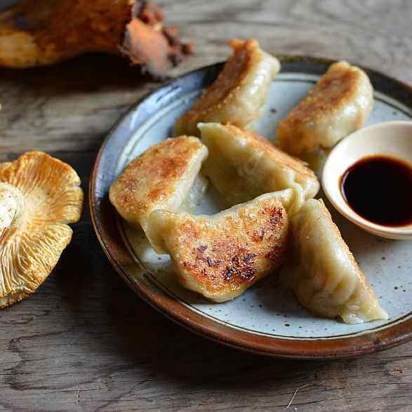 Triple Crown Restaurant by null