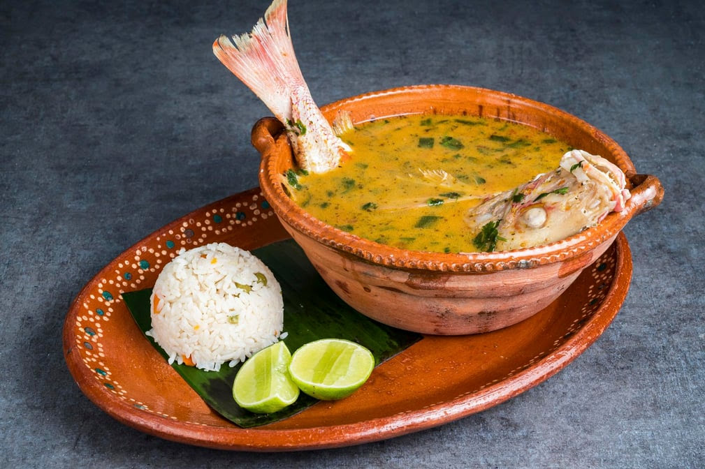 EL MENEO RESTAURANT & LOUNGE by null