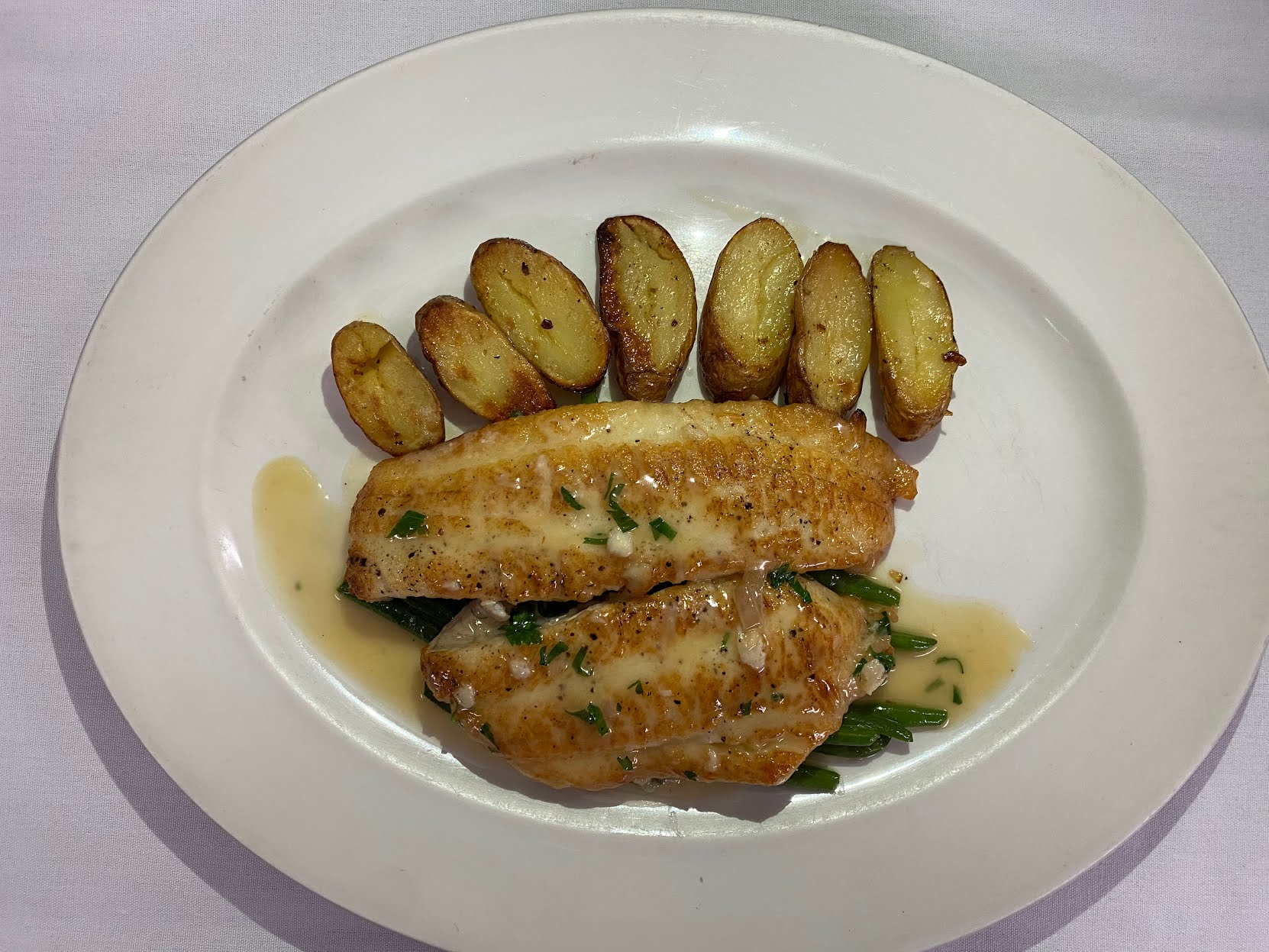 Manny’s Bistro by null