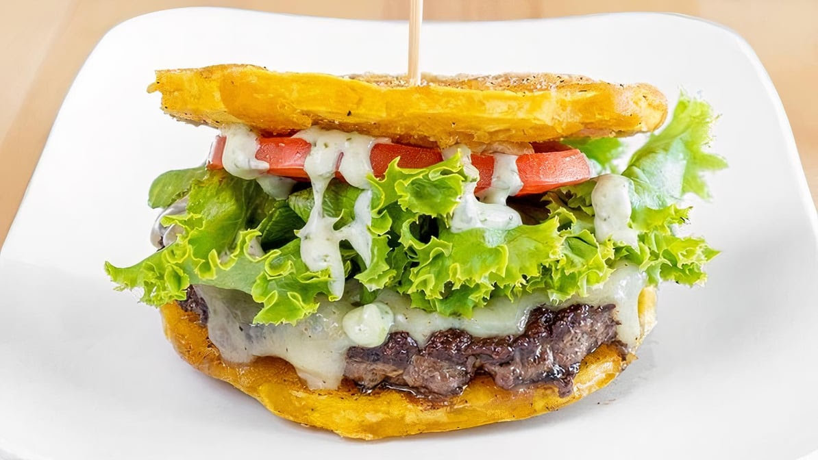 PINCHO Burgers and Kebabs by null