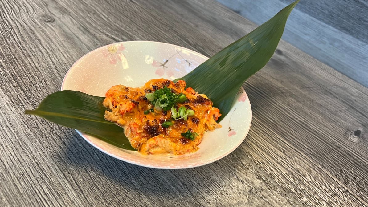 Momi Sushi by null