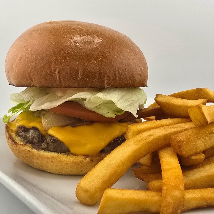 Pineapple Hill Saloon & Grill by null