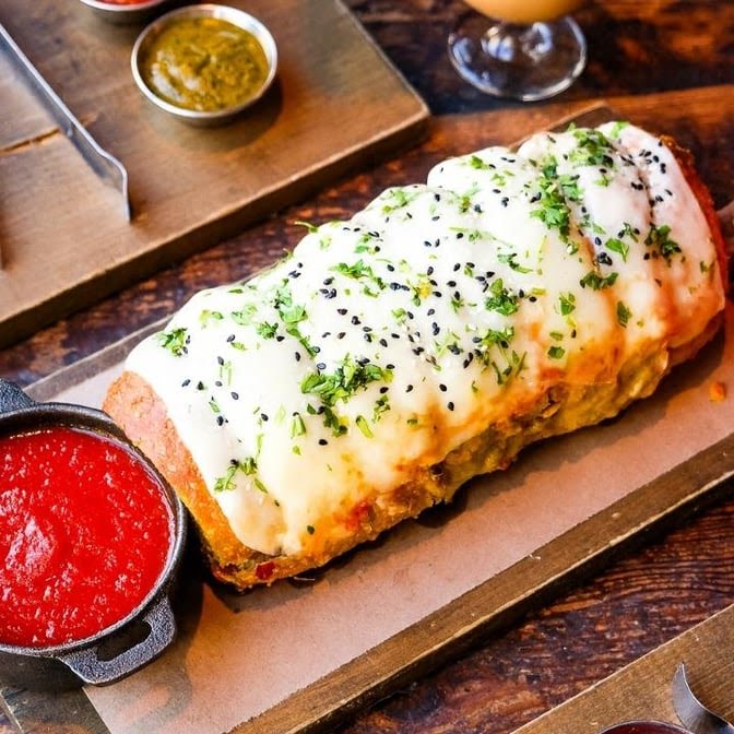 Parlor Pizza Bar River North by null