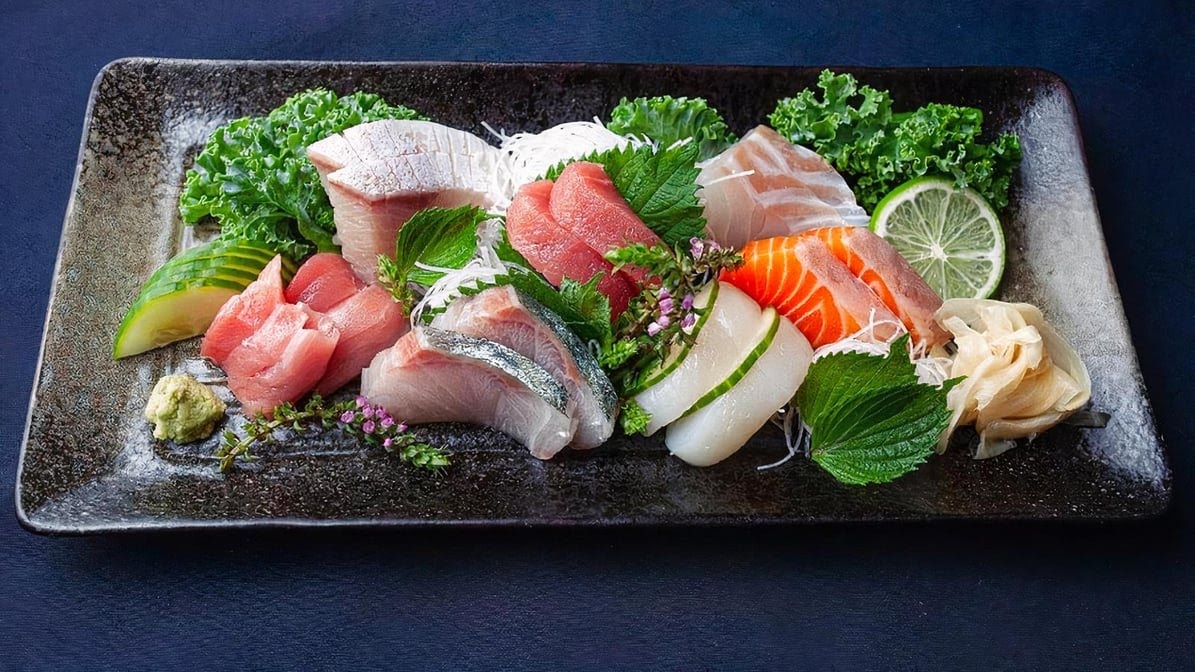 Royal Sushi & Izakaya by null