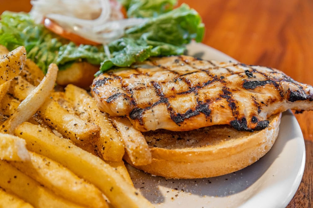 Syd's Fine Food and Spirits by null