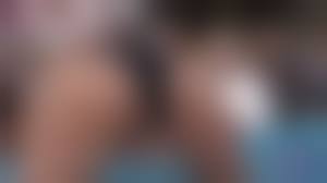 pussy slip bikini|混雑した公共のビーチで私は彼に私のビキニを通して私の猫に触れさせました-危険な屋外-乳首スリップ - Pornhub.com