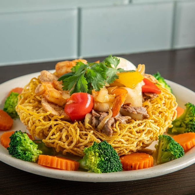 Rolls N Bowls by null