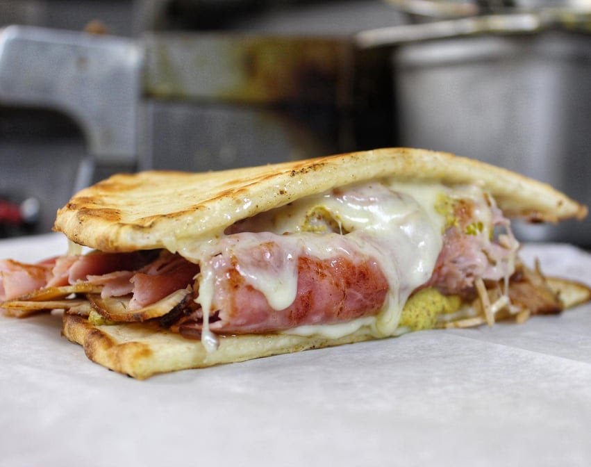 Baker’s Dozen Bagels by null