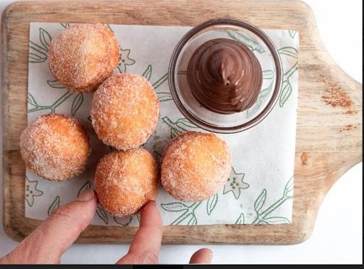 Rosemary's East by null