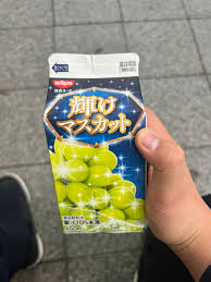 tokyohot 114|樋口 直哉 | めちゃくちゃおいしいアスパラガスが手に入ったらアスパラガス  のホットドッグ。茹でたてのアスパラガス、皮はあまり剥かないのがおいしさのコツ。バイオレットマスタードとイングリッシュマスタード、マヨネーズで。アスパラガスを噛んだときのジューシー感  ...