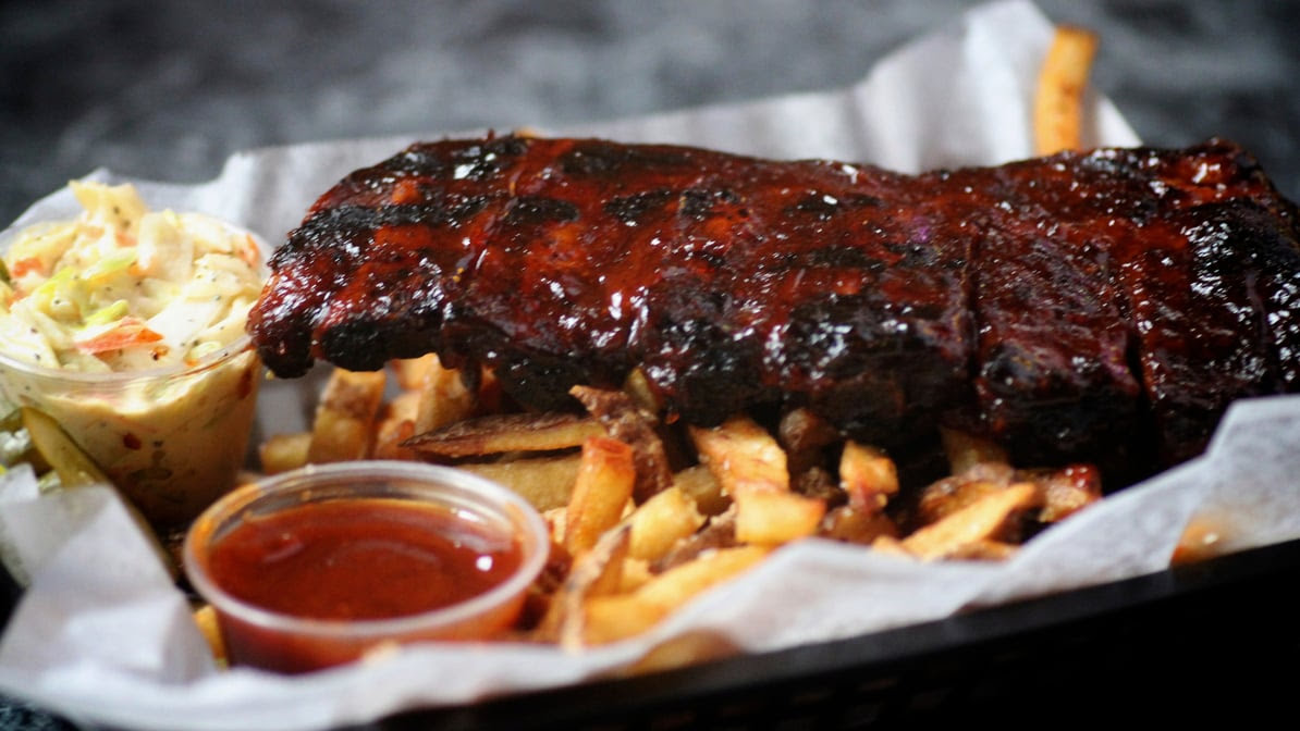 Toons Bar & Grill by null