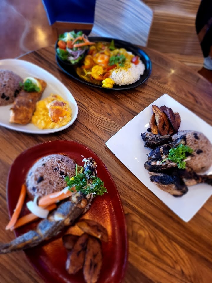 Lorna's Caribbean & American Grill by null
