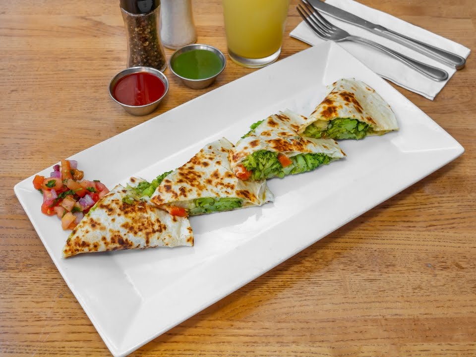 The Heights Bar & Grill by null