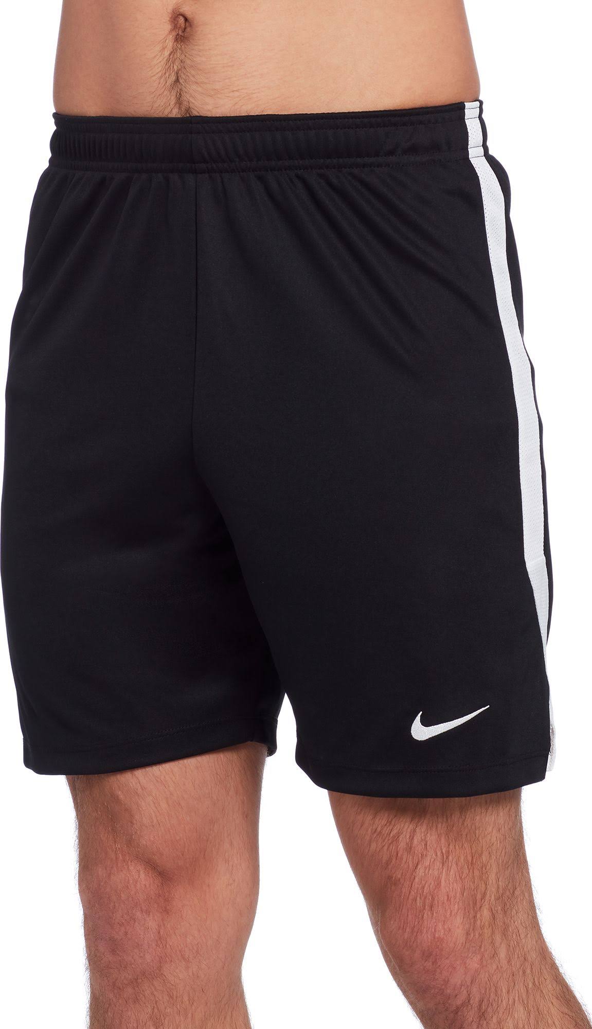 Soccer Kicks - Nike Men's Dry Hertha II Football Shorts | Pointy