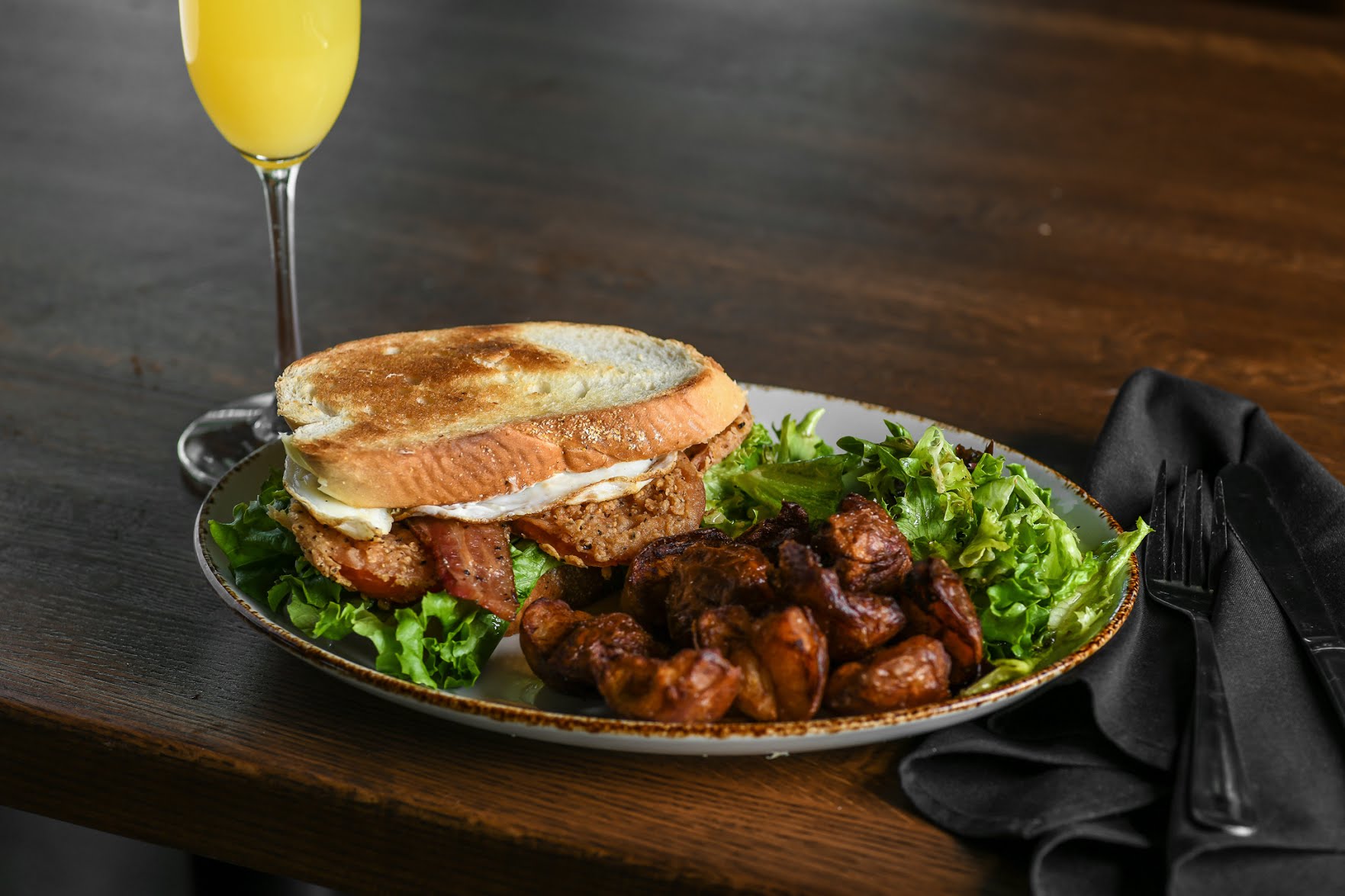 Craftsman Table & Tap by null