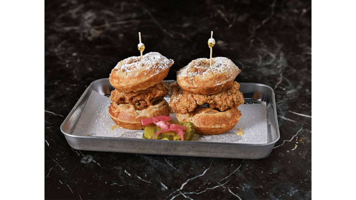 Chick N Jones by null