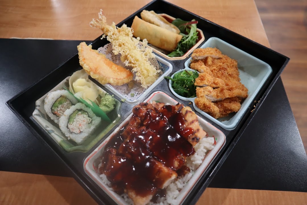 Bamboo Teri House by null