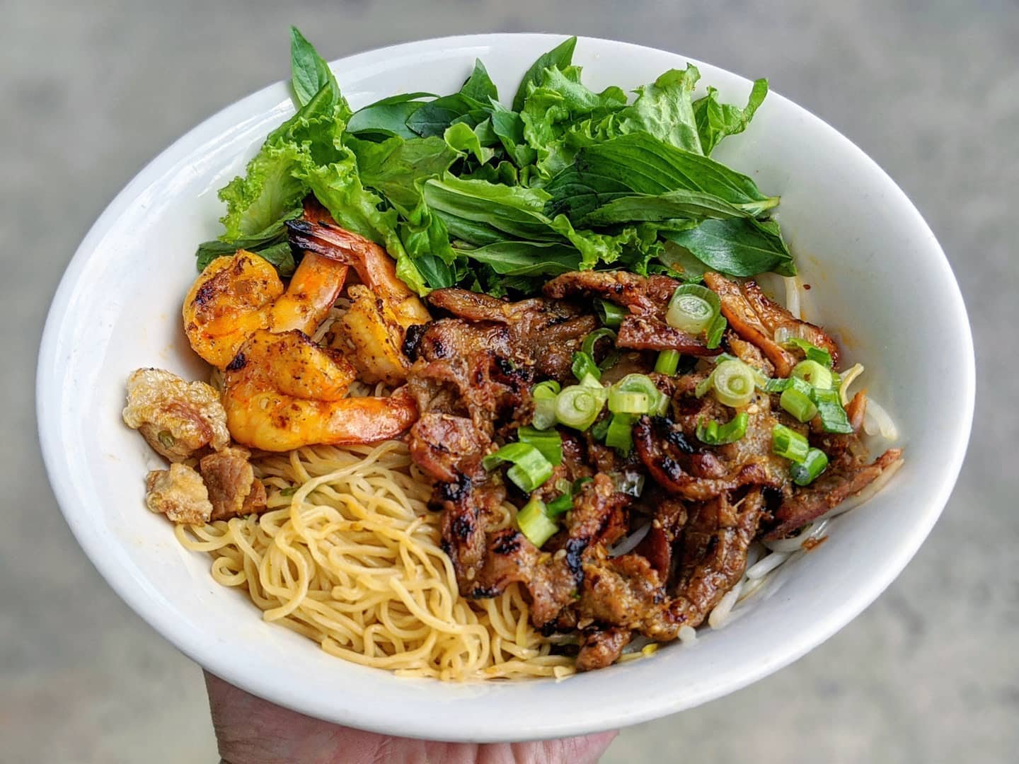 Hue Oi Vietnamese Cuisine by null