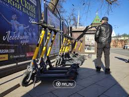 голая семиклассница|Российская школьница пришла на линейку в честь 1 сентября в нижнем белье:  Общество: Россия: Lenta.ru