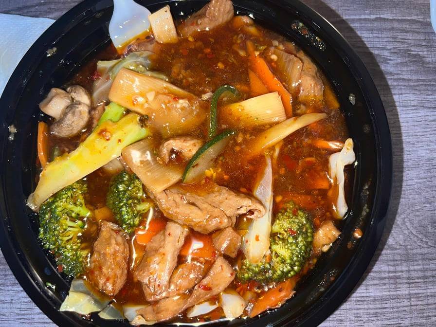 Su's Chinese Cuisine by null