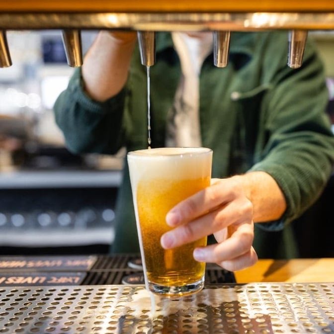 33 Taps Silver Lake by null