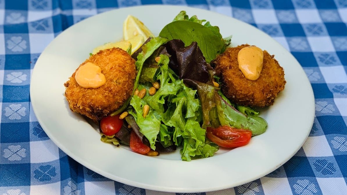 Perry's Novato by null