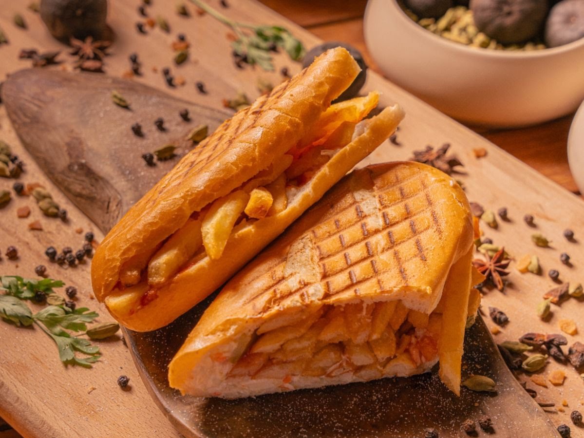 Baladna Express by null