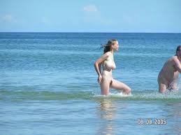 Yyyvzbegndhgaaaa lkb jpg x Teen nudist on beach