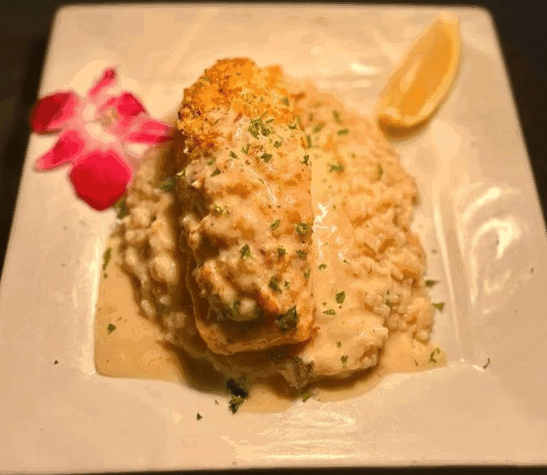 Luxe Restaurant & Martini Bar by null