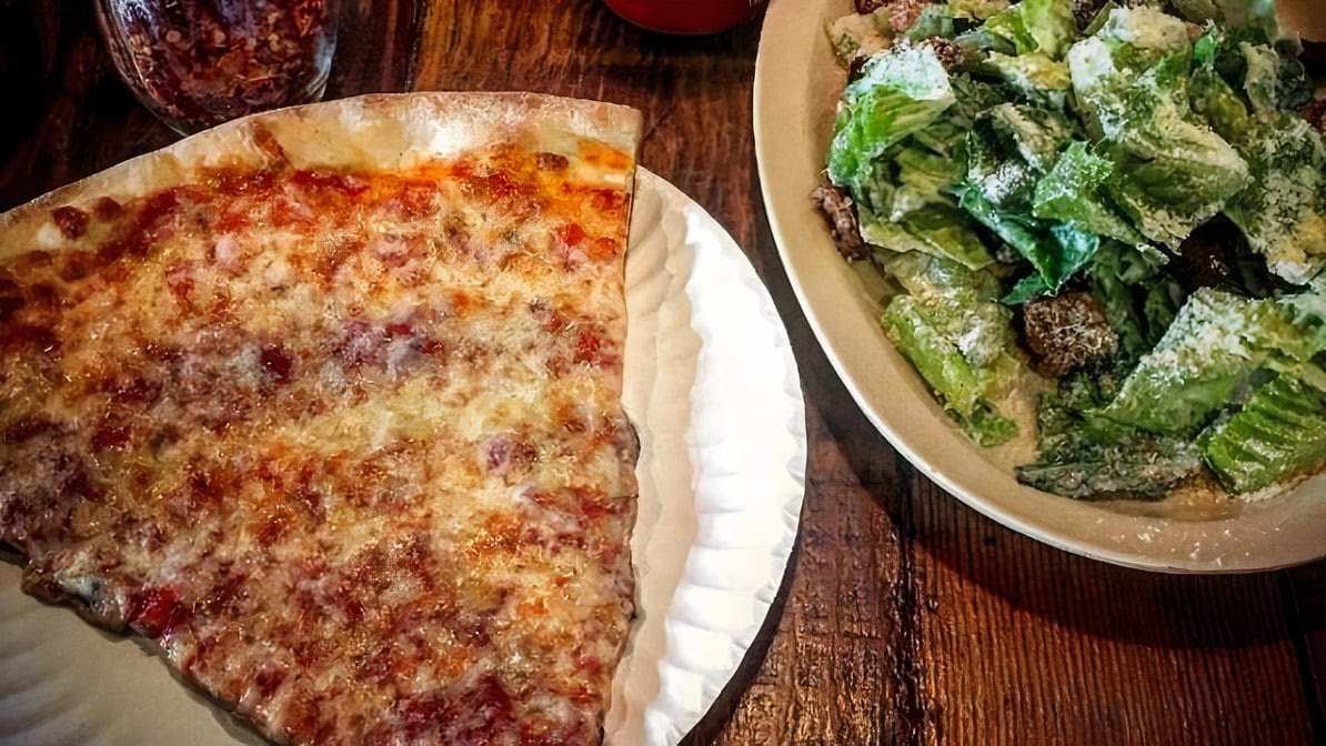 Garage Pizza by null