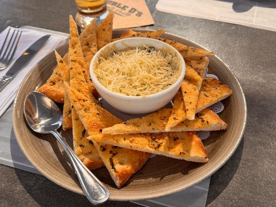 Double D's Sports Grille by null