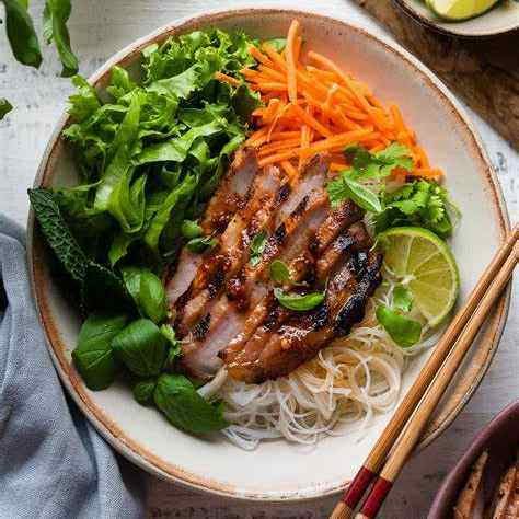 Pho Nam Giang by null