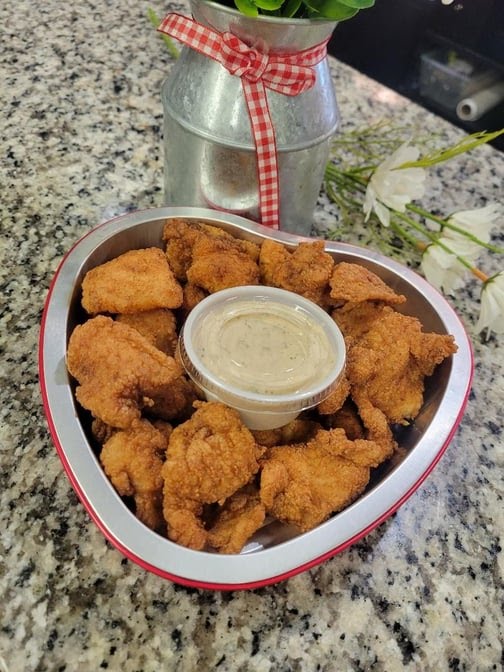 Piggybacks BBQ & Catfish by null
