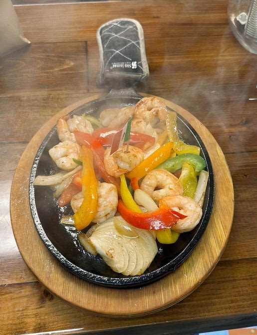 El Rey Rosticeria y Restaurante by null