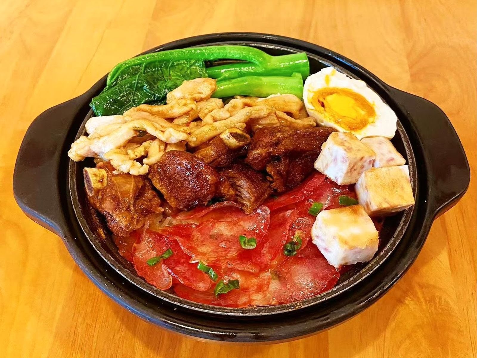 Lee’s Kitchen Noodle & Rice U Dub by null