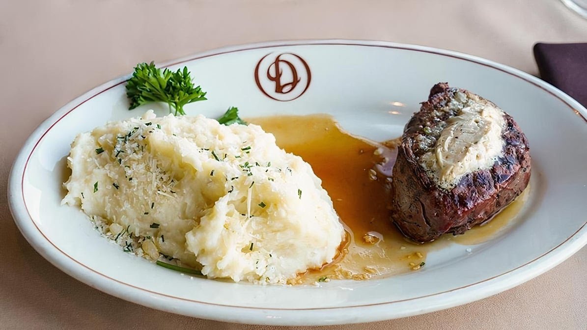 Daniel's Broiler by null