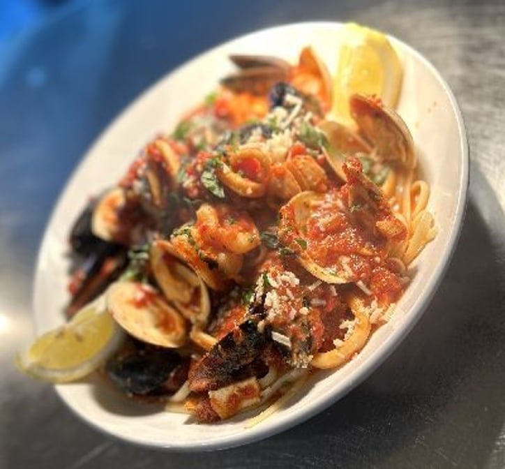 Luxe Restaurant & Martini Bar by null