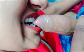 Very cute super and hard handjob jpg x Girlfriend blow job