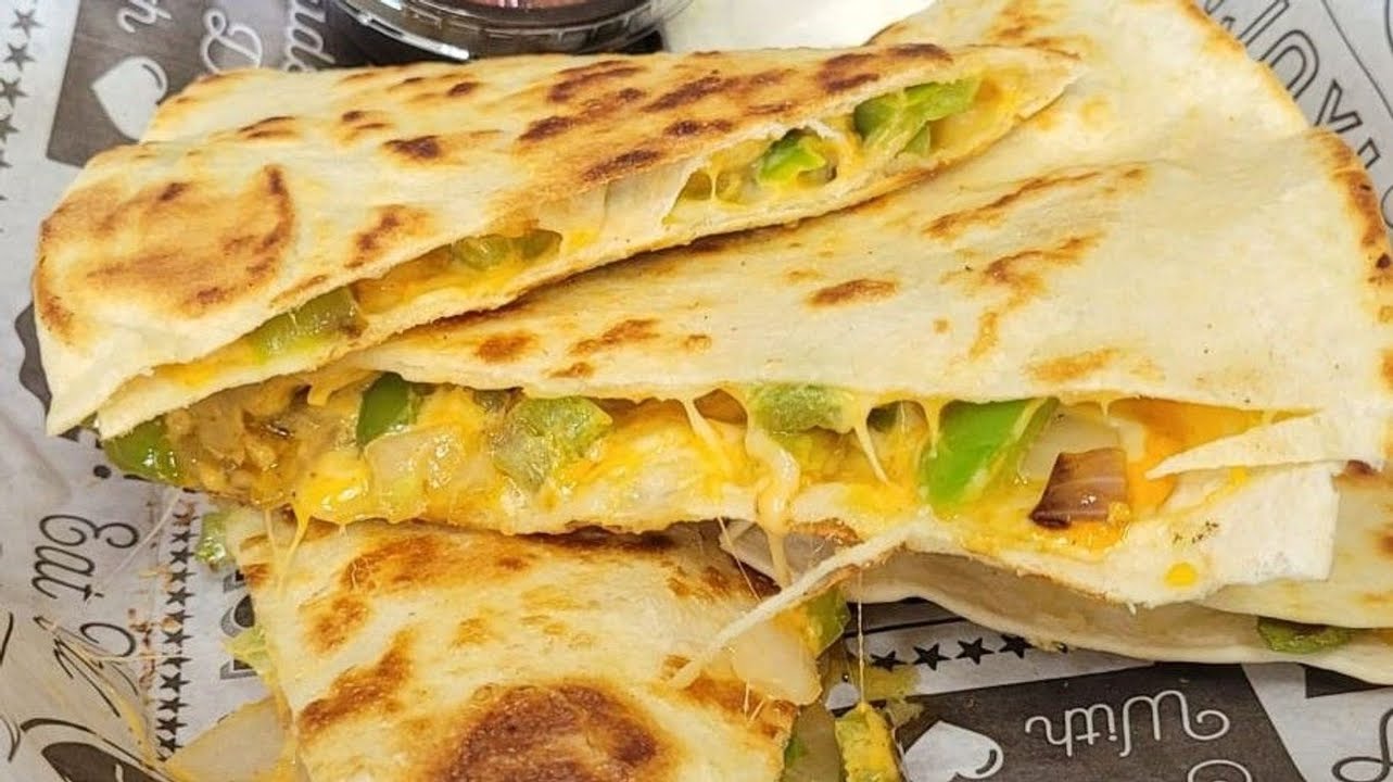 Alanos Eatery by null