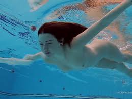 Imzrc a bzqrpyxjai jpg x Under water