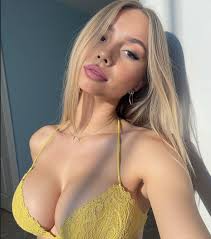 Top hottest female pornstar names popular female pornstars name list jpg x Famous female stars