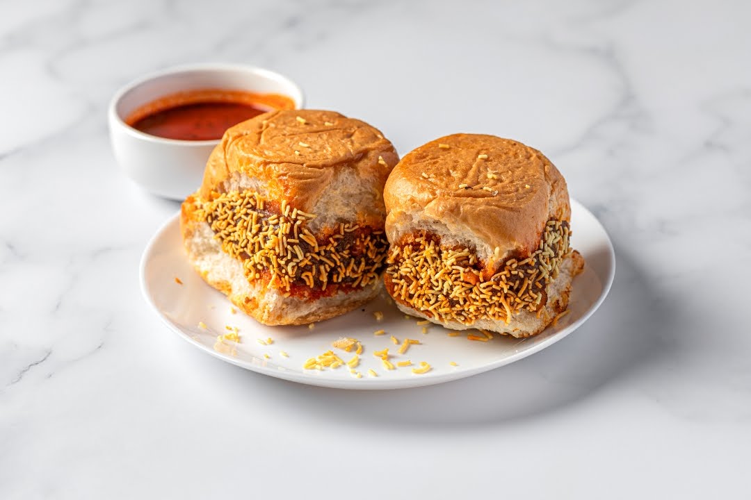 Eggholic - Indian Veg & Egg Street Food by null