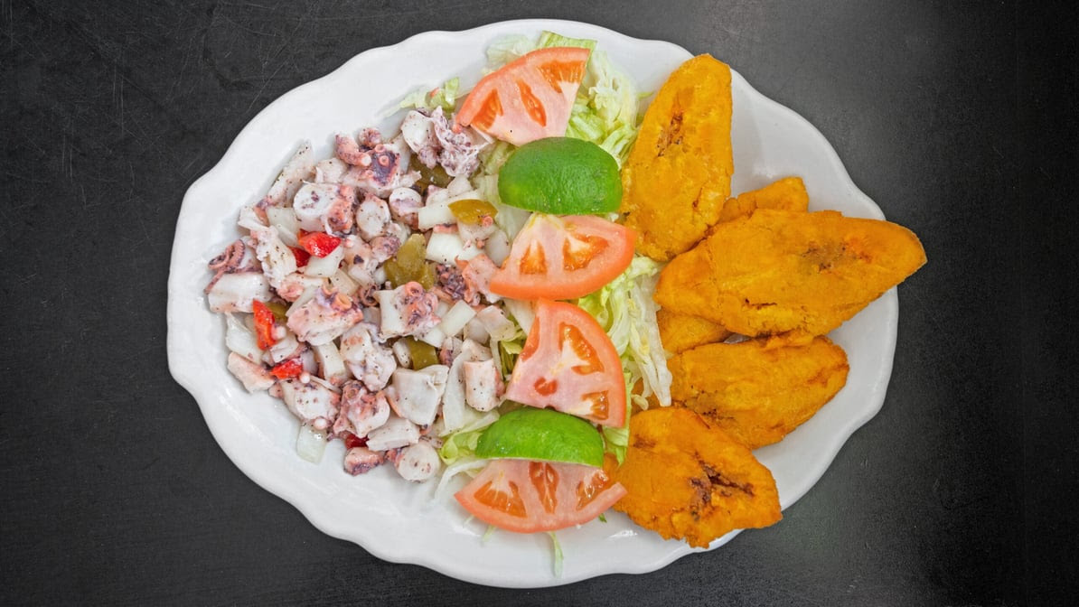 Aqui Me Quedo Restaurant by null