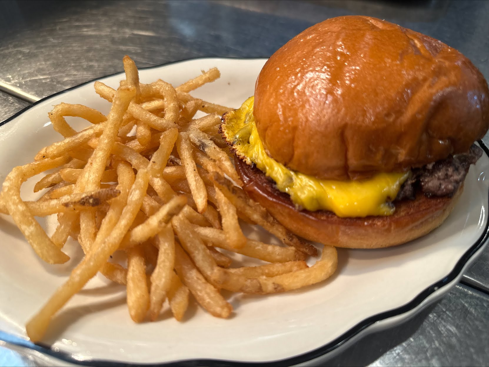 Little Tavern by null