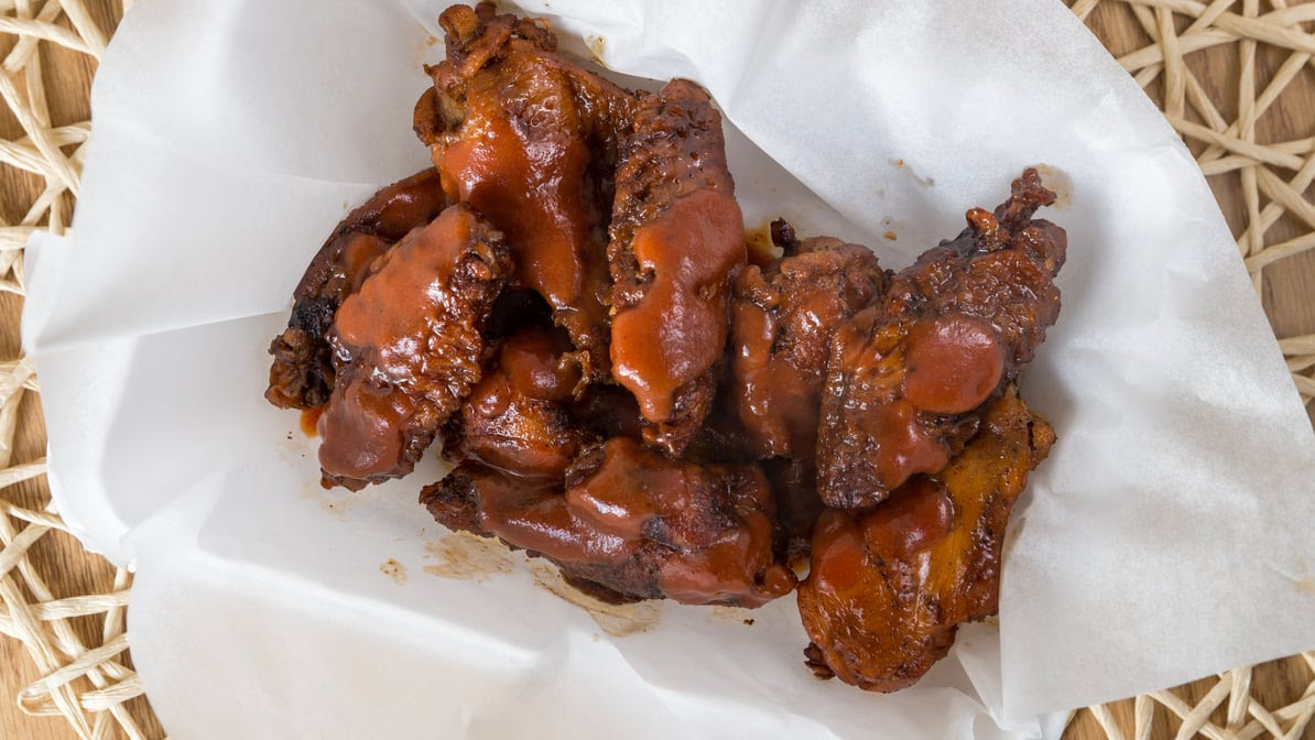 Bob's BBQ Pit by null