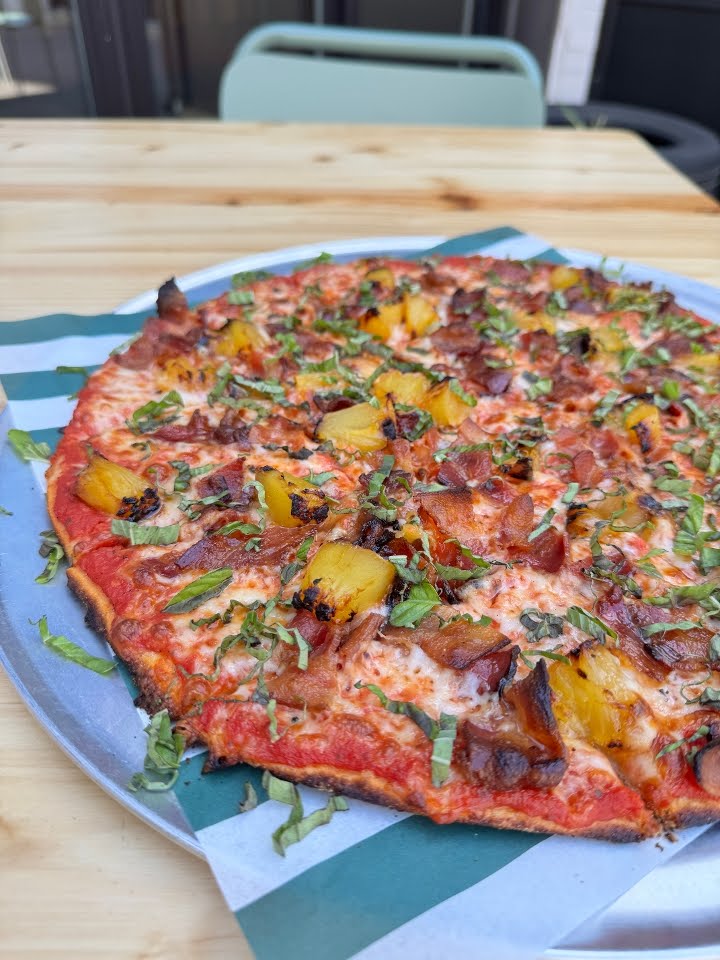 Dicey’s Pizza & Tavern (Lincoln Park) by null